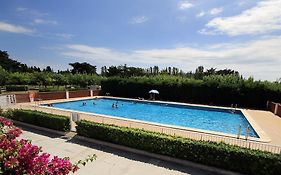 Camping La Rueda Hotel Cubelles Exterior photo